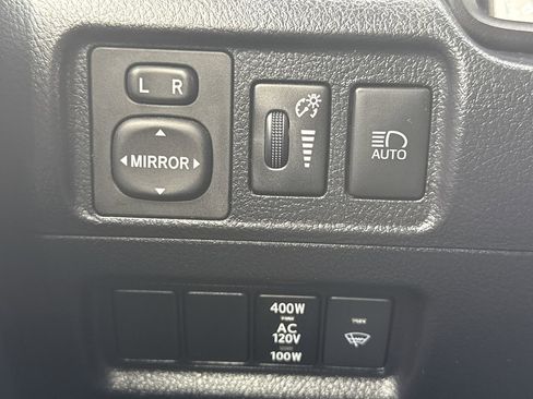 Used 2023 Toyota 4Runner SR5 Premium image 17