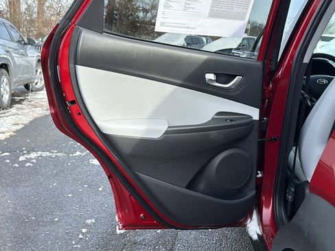 Used 2023 Hyundai Kona SEL w/ Convenience Package image 24