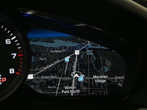 Certified 2023 Porsche Cayenne Platinum Edition AWD/4WD image 30