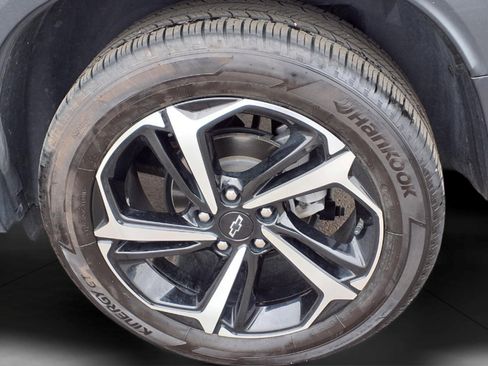 Used 2023 Chevrolet TrailBlazer RS w/ Convenience Package AWD/4WD image 8