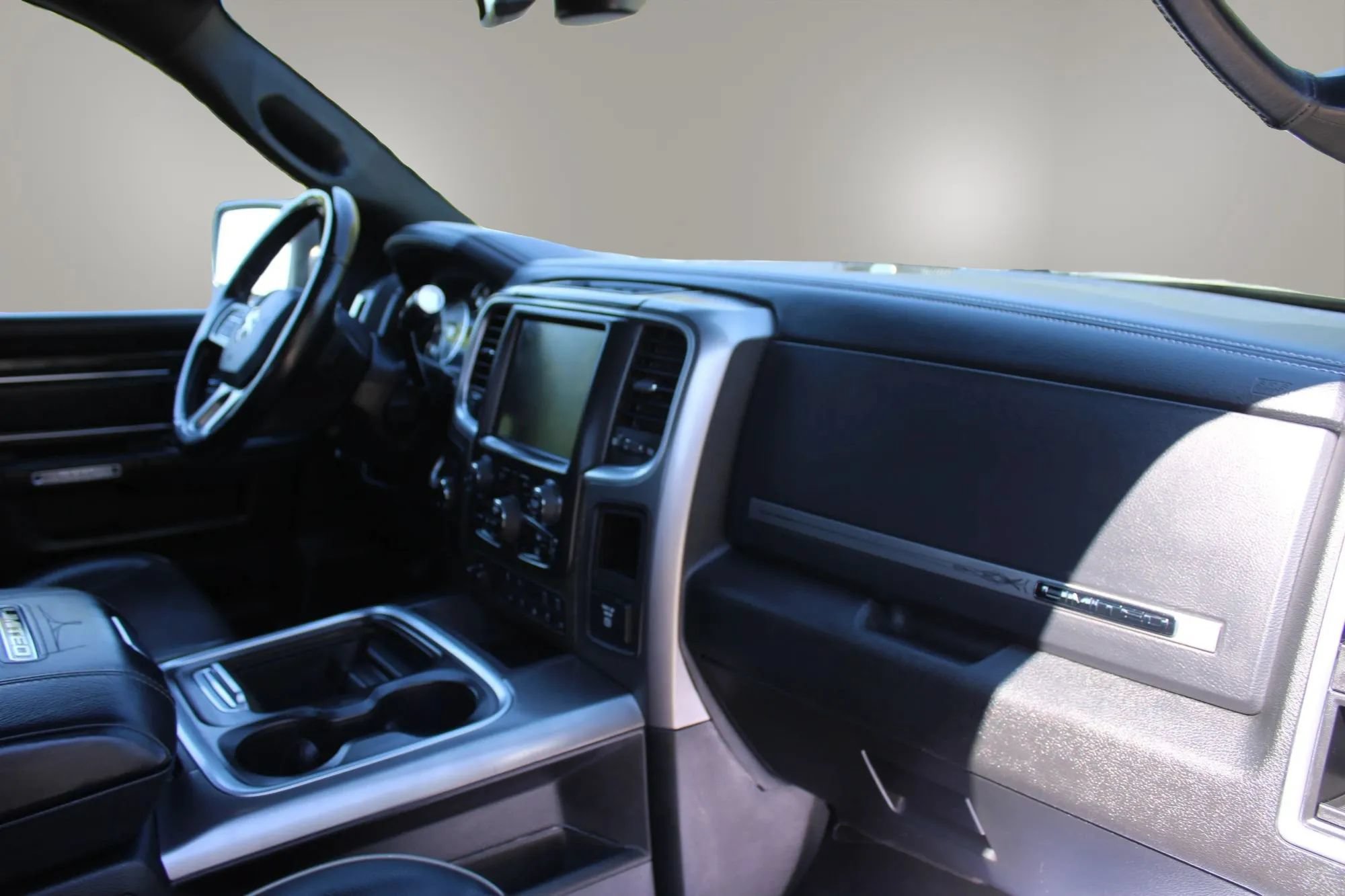 Used 2017 RAM 2500 Limited AWD/4WD image 22