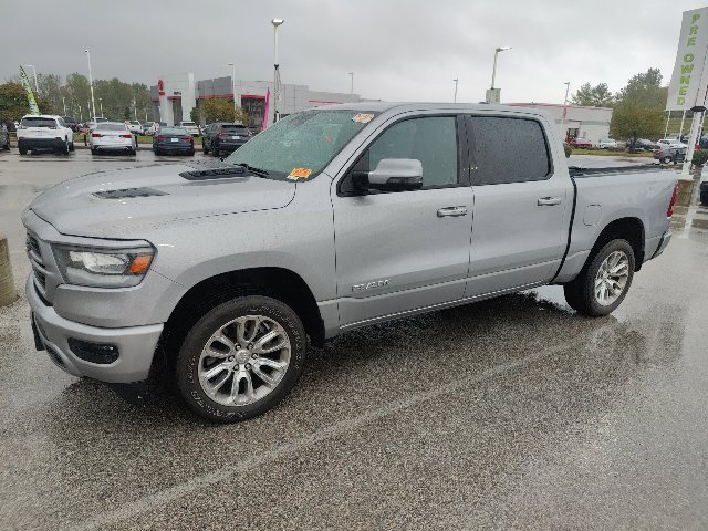 Used 2023 RAM 1500 Laramie AWD/4WD image 3