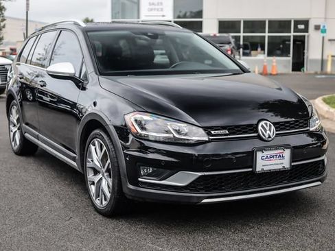 Used 2019 Volkswagen Golf Alltrack SE AWD/4WD image 7