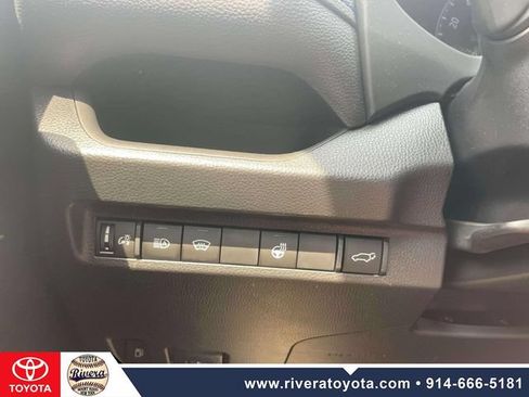 Used 2023 Toyota RAV4 SE w/ Convenience Package AWD/4WD image 21