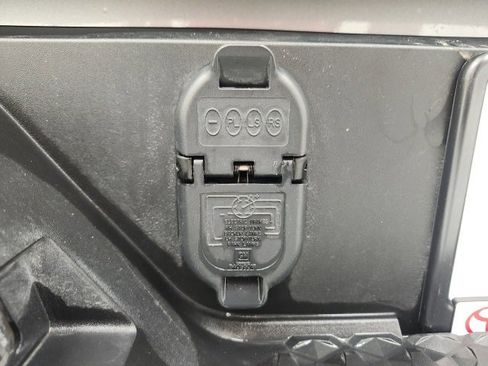 Used 2025 Chevrolet Colorado W/T w/ WT Custom Package image 24