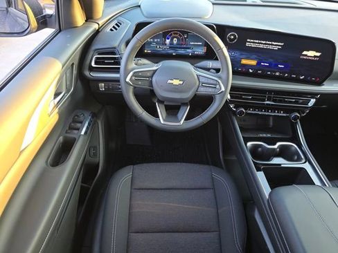 New 2026 Chevrolet Traverse LT w/ LPO, Floor Liner Package image 3