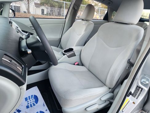 Used 2012 Toyota Prius Two image 25