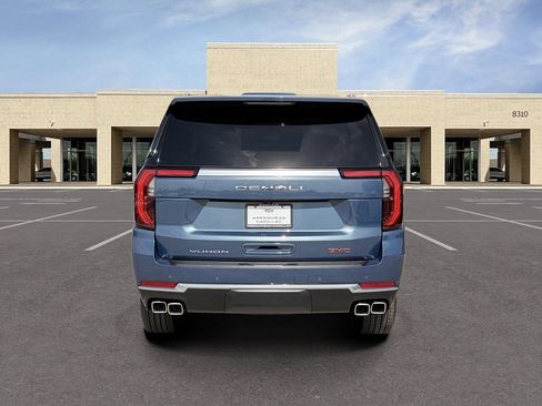 Used 2026 GMC Yukon XL Denali w/ Sun & Power Step Package AWD/4WD image 6