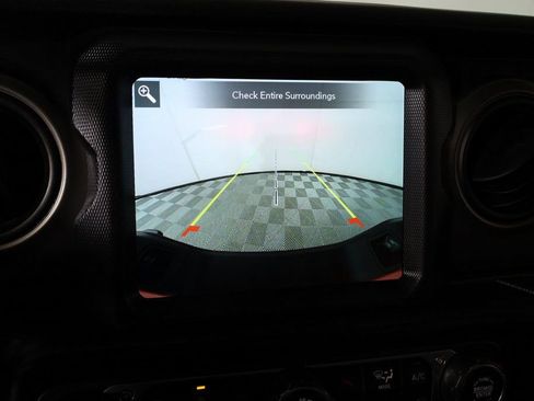 Used 2023 Jeep Gladiator Sport image 6