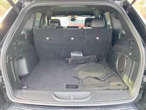 Used 2022 Jeep Grand Cherokee Laredo X image 25