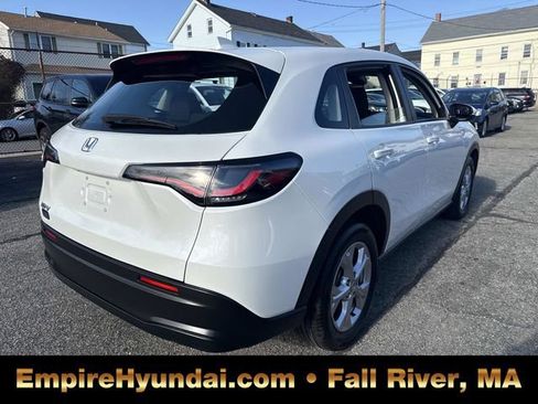 Used 2023 Honda HR-V LX image 7