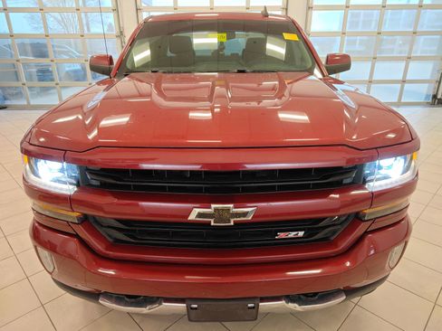 Used 2018 Chevrolet Silverado 1500 LT w/ All Star Edition image 9