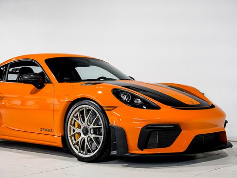 Used 2023 Porsche 718 Cayman GT4 RS image 46