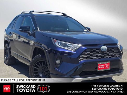 Used 2021 Toyota RAV4 XSE AWD/4WD image 1