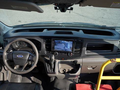 Used 2021 Ford Transit 350 DRW RWD image 14