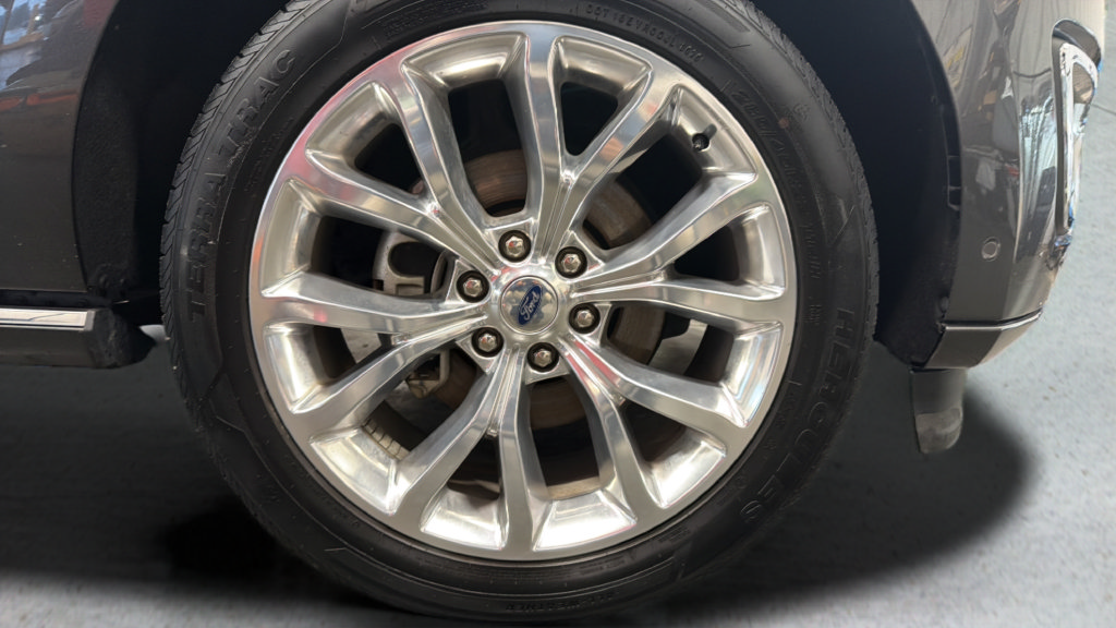 Used 2019 Ford Expedition Platinum AWD/4WD image 7