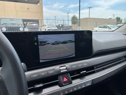 Used 2025 Kia K4 FWD image 22