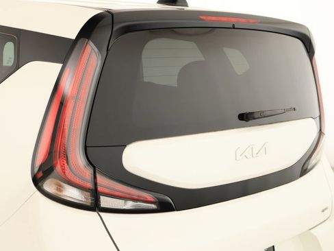 Used 2023 Kia Soul GT-Line FWD image 36
