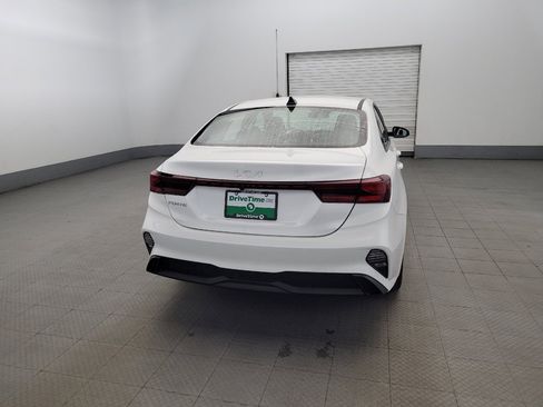 Used 2024 Kia Forte LXS image 7