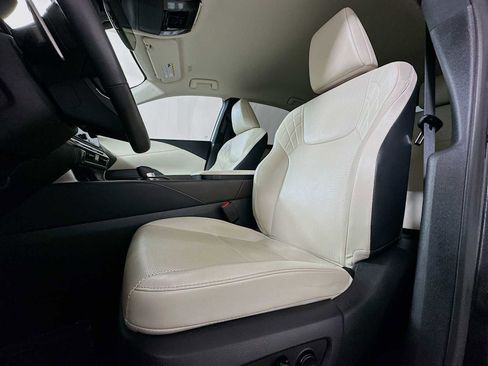 Used 2023 Lexus RX 350 Premium w/ Accessory Package (Z1) FWD image 18