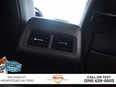 Used 2023 GMC Terrain SLT image 31