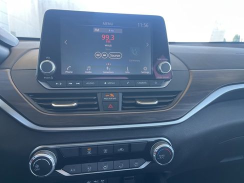 Used 2024 Nissan Altima 2.5 SV image 17