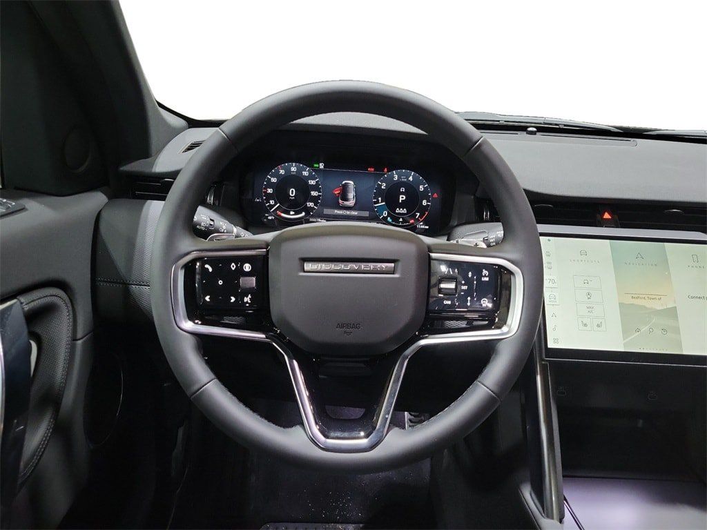 New 2025 Land Rover Discovery Sport Dynamic SE AWD/4WD image 24