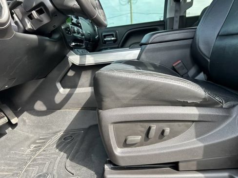 Used 2015 Chevrolet Silverado 1500 LTZ Z71 AWD/4WD image 30
