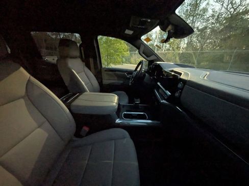 Used 2024 Chevrolet Silverado 1500 LTZ image 9