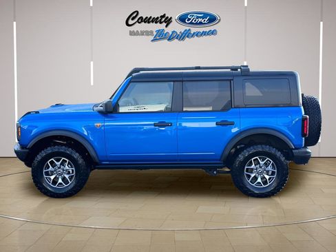 Used 2024 Ford Bronco Badlands image 3