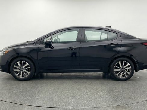 Used 2025 Nissan Versa SV FWD image 5