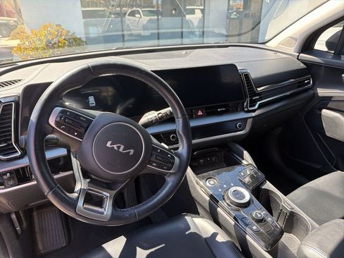 Certified 2023 Kia Sportage EX image 12