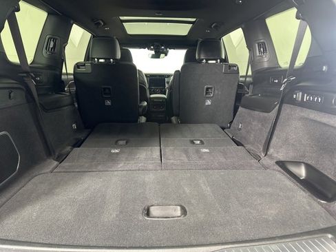 Used 2024 Jeep Grand Cherokee L Overland image 14