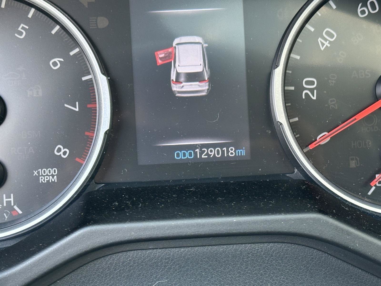 Used 2019 Toyota RAV4 XLE Premium FWD image 14