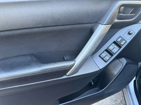 Used 2016 Subaru Forester 2.5i Premium w/ Popular Package #2 image 9