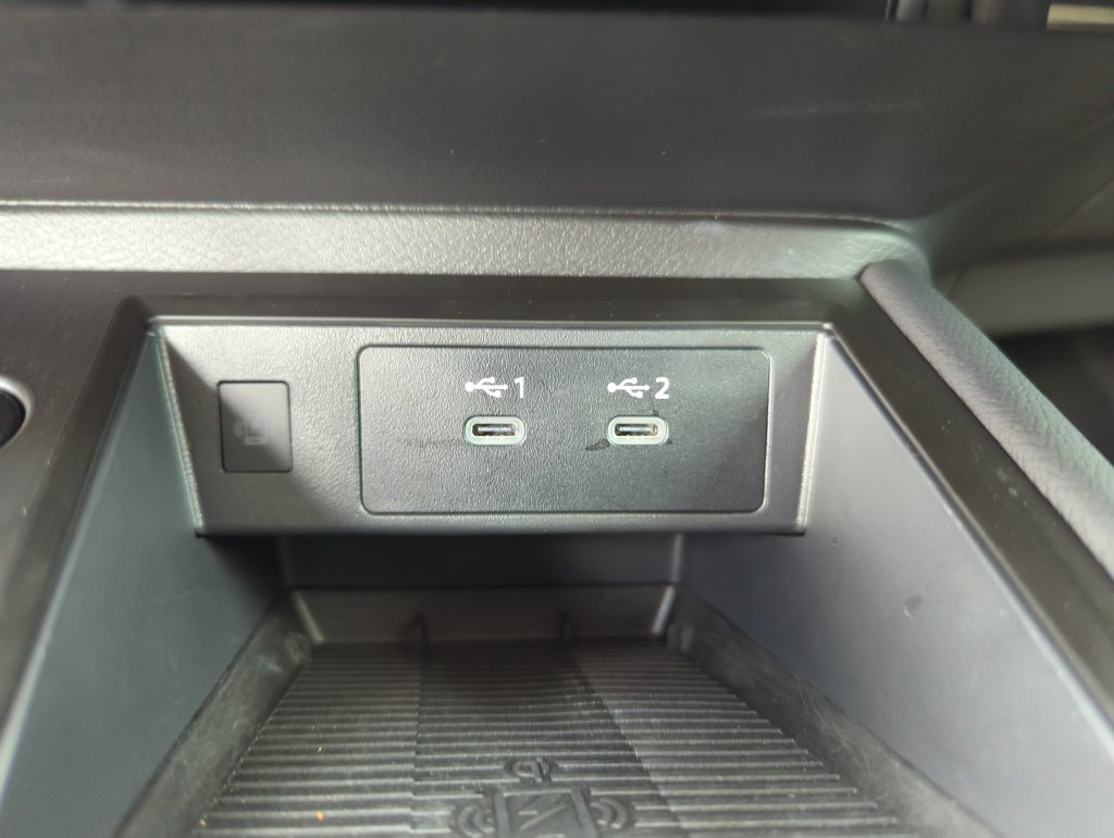 Certified 2025 Nissan Kicks SR AWD/4WD image 39