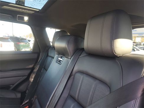 Used 2019 Land Rover Range Rover Sport HSE Dynamic image 34