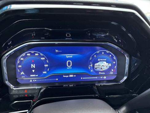 Used 2024 Chevrolet Silverado 1500 LT image 19