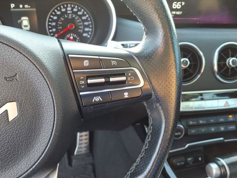 Used 2022 Kia Stinger GT1 RWD image 31