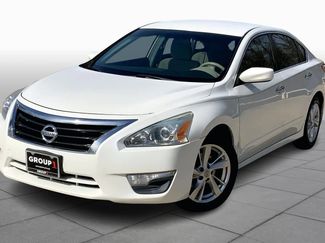 Used 2013 Nissan Altima 2.5 SV video 1