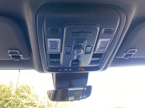 Used 2023 Chevrolet Tahoe High Country image 33