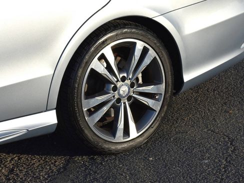 Used 2014 Mercedes-Benz E 350 Sedan image 18