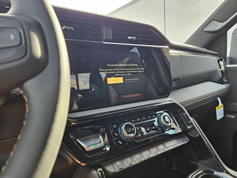 New 2026 GMC Sierra 2500 AT4 image 15