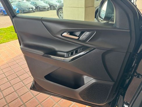 Used 2025 Chevrolet Equinox LT image 20