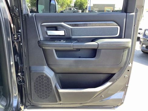 Used 2021 RAM 2500 Big Horn w/ Safety Group image 40