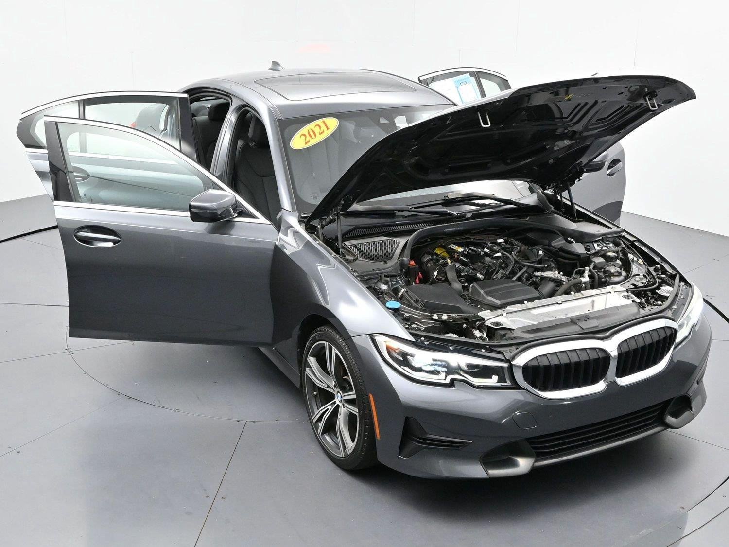 Used 2021 BMW 330i xDrive Sedan w/ Convenience Package AWD/4WD image 42