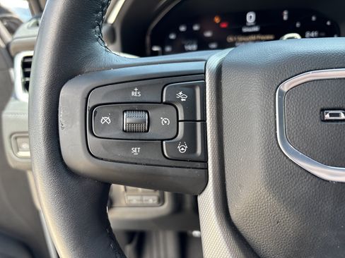 Used 2024 GMC Yukon Denali w/ Denali Reserve Package AWD/4WD image 16