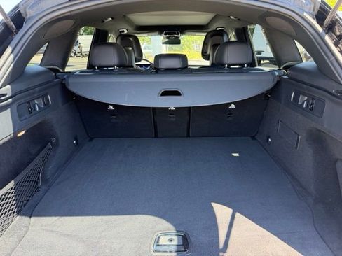 Used 2026 Mercedes-Benz GLC 300 4MATIC image 10