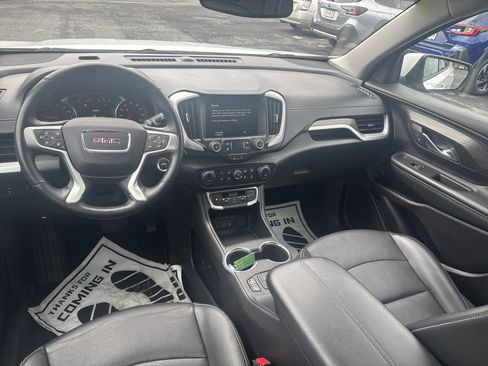 Used 2024 GMC Terrain SLT AWD/4WD image 14
