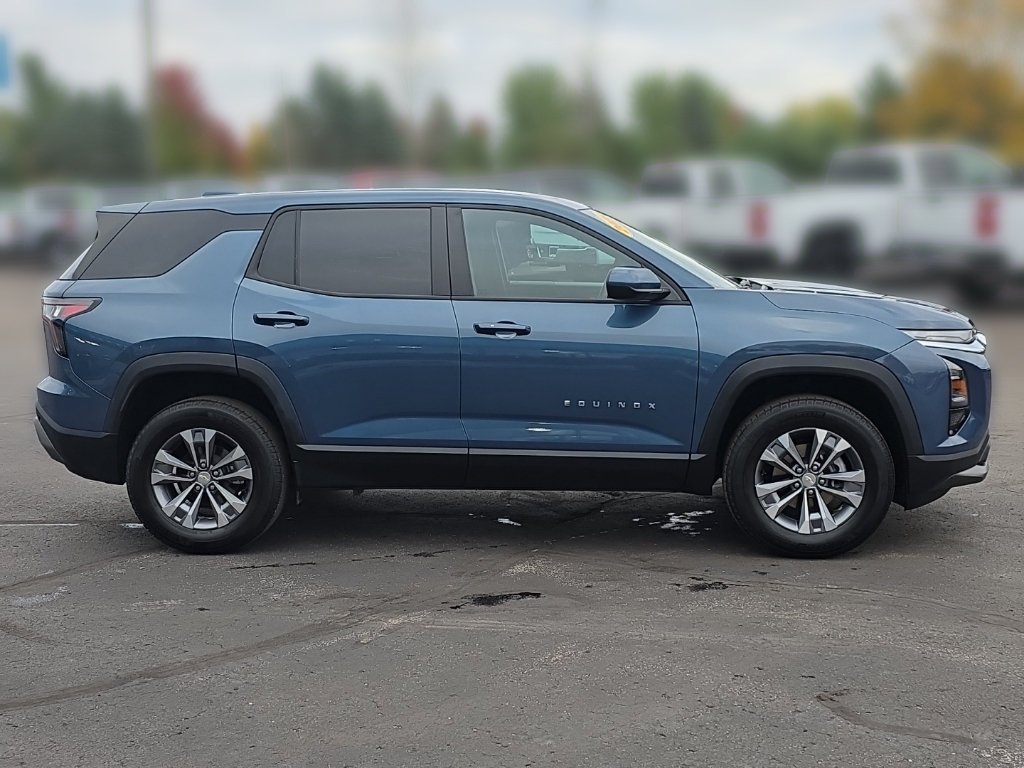 Used 2026 Chevrolet Equinox LT AWD/4WD image 6